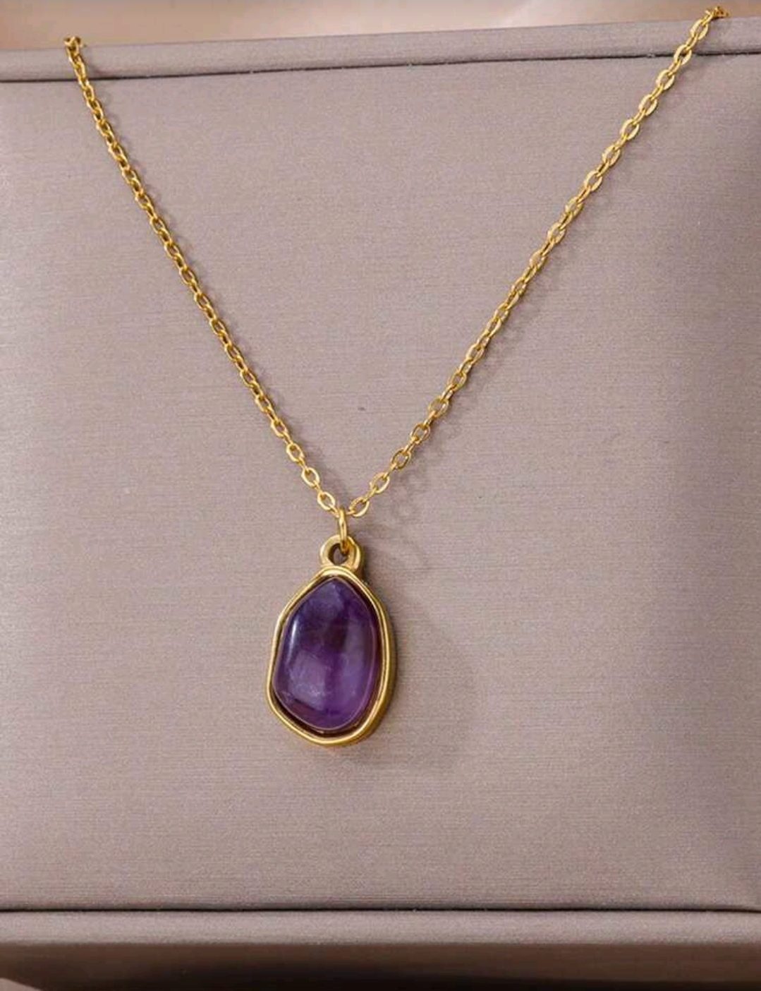 Mooi elegante mini boho ketting van Amethist kwarts - roestvrij staal in goud kleur 1st - Afbeelding 3