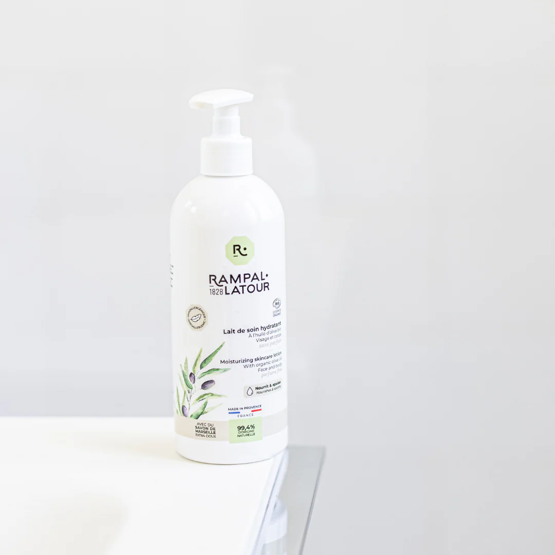 Gecertificeerd biologisch Baby comfort hydraterende gezicht en lichaam verzorgingsmelk - geurvrij 500ml - Cosmos Biologisch