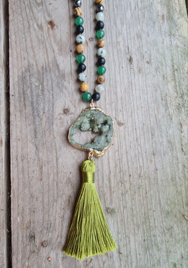 boho-kettig-groen