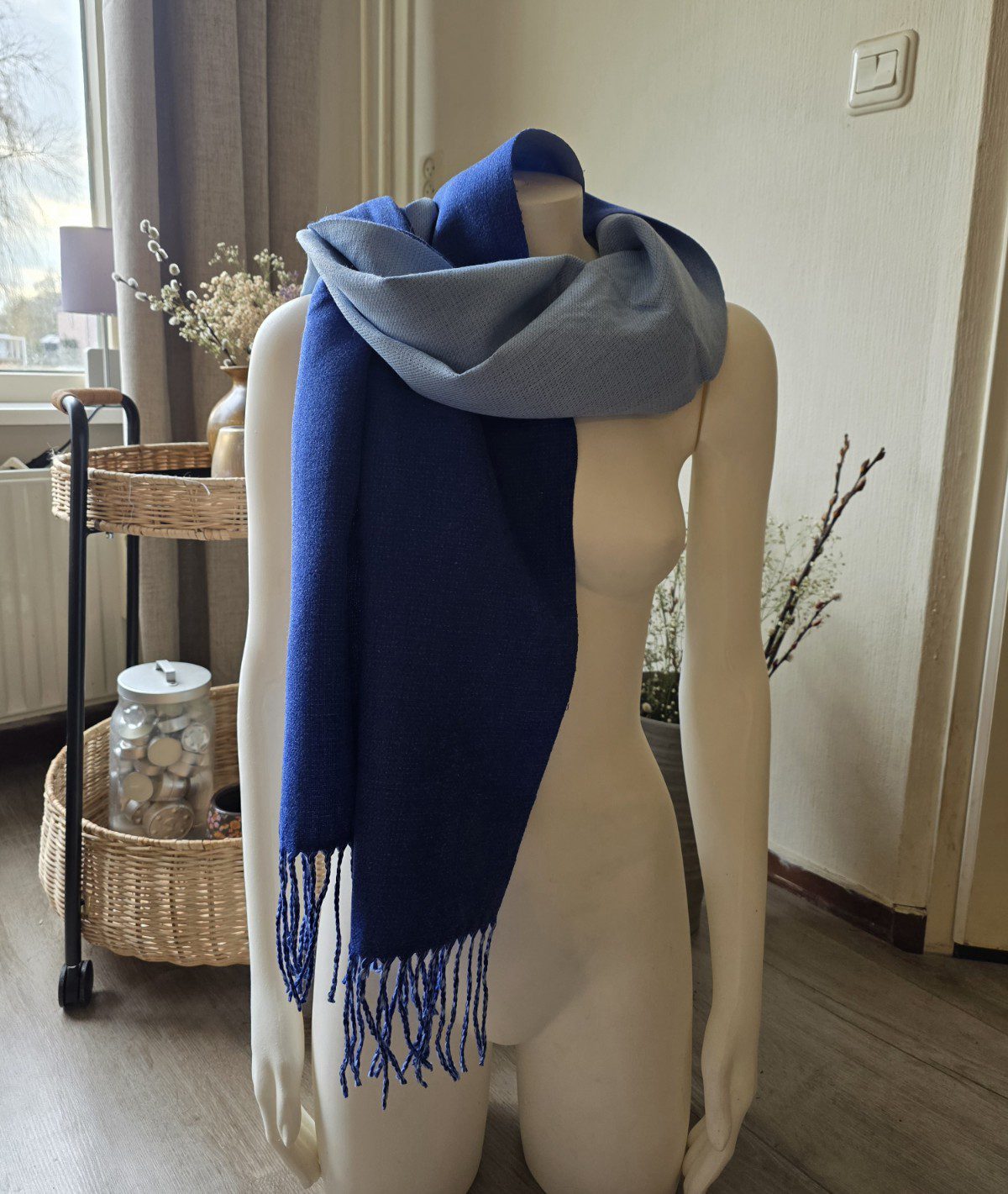 Heerlijk warme sjaal effen LICHT en DONKER BLAUW herfst - winter - wol en viscose - warme scarf 1st