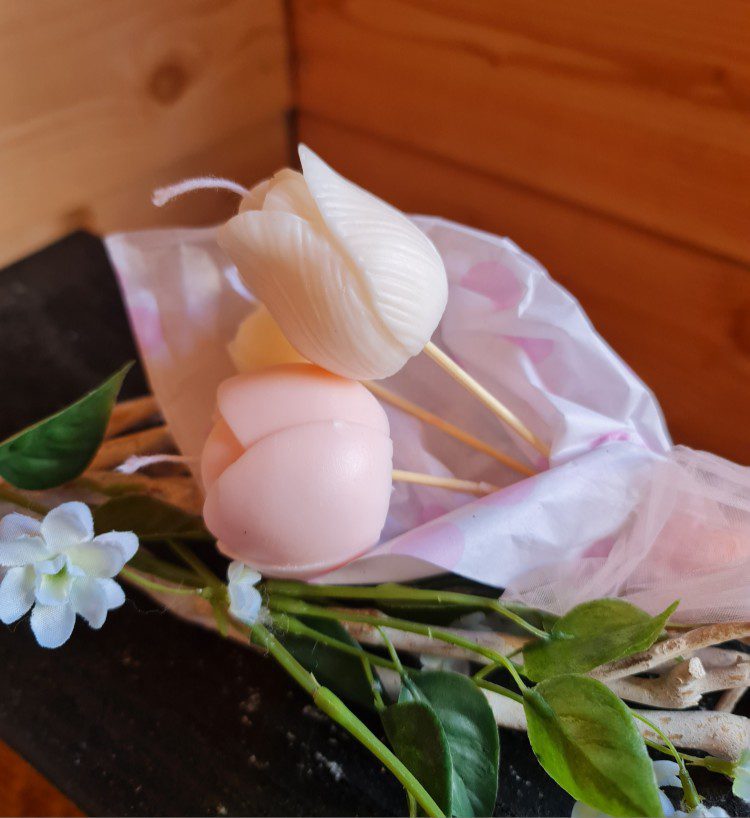 Handgemaakte mini soja kaarsen bouquet - 3 bloemen - elegante geur - ecologische wax 3st - Afbeelding 3