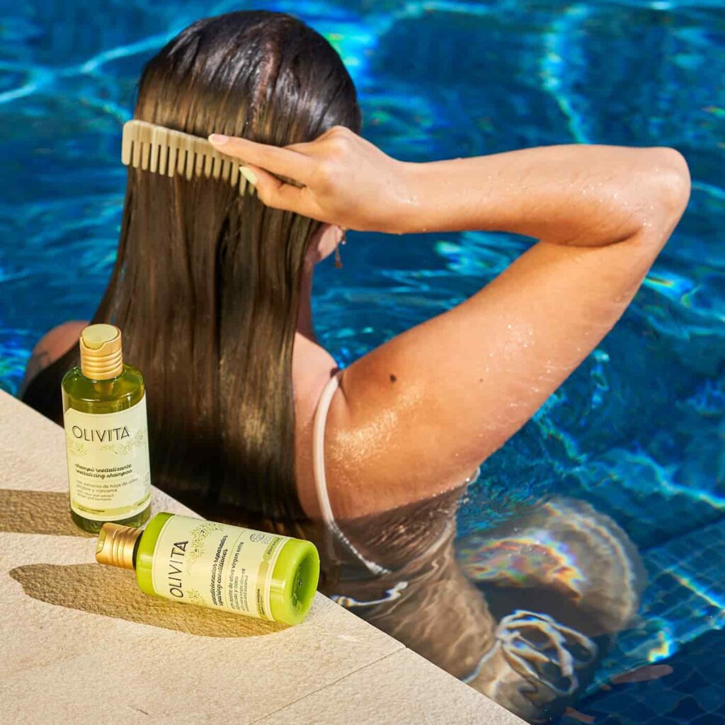 LaChinata Olivita Revitaliserende Shampoo - Sulfaatvrij - olijfolie - kokos - kurkuma - gember - glanzend haar 250ml - Afbeelding 4