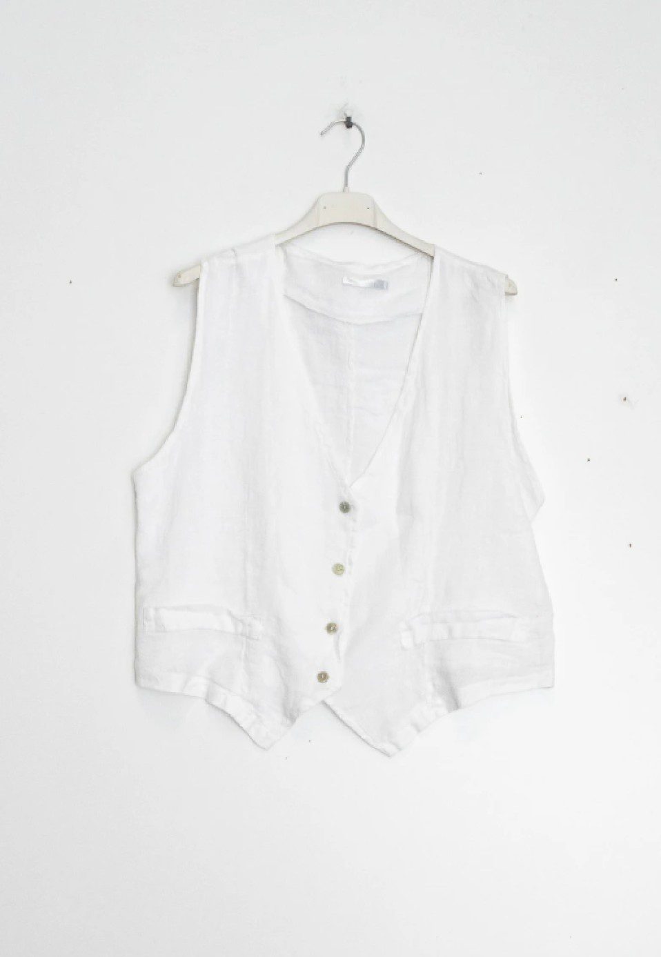 Mouwloos linnen vest - Elegante V-hals en een comfortabele stijl - kleur WIT - maat 38-40